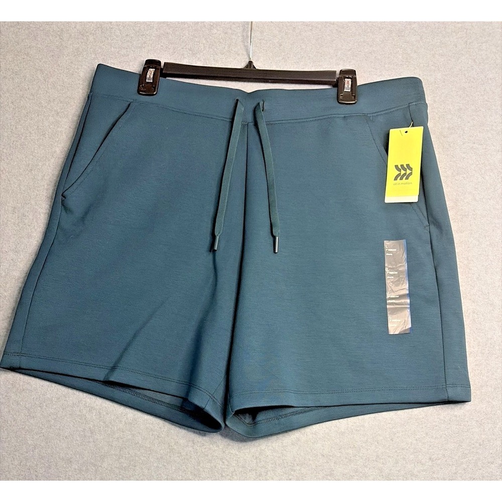 All in Motion Sleek Spacer Short w/pockets in Teal Blue - Men's Large